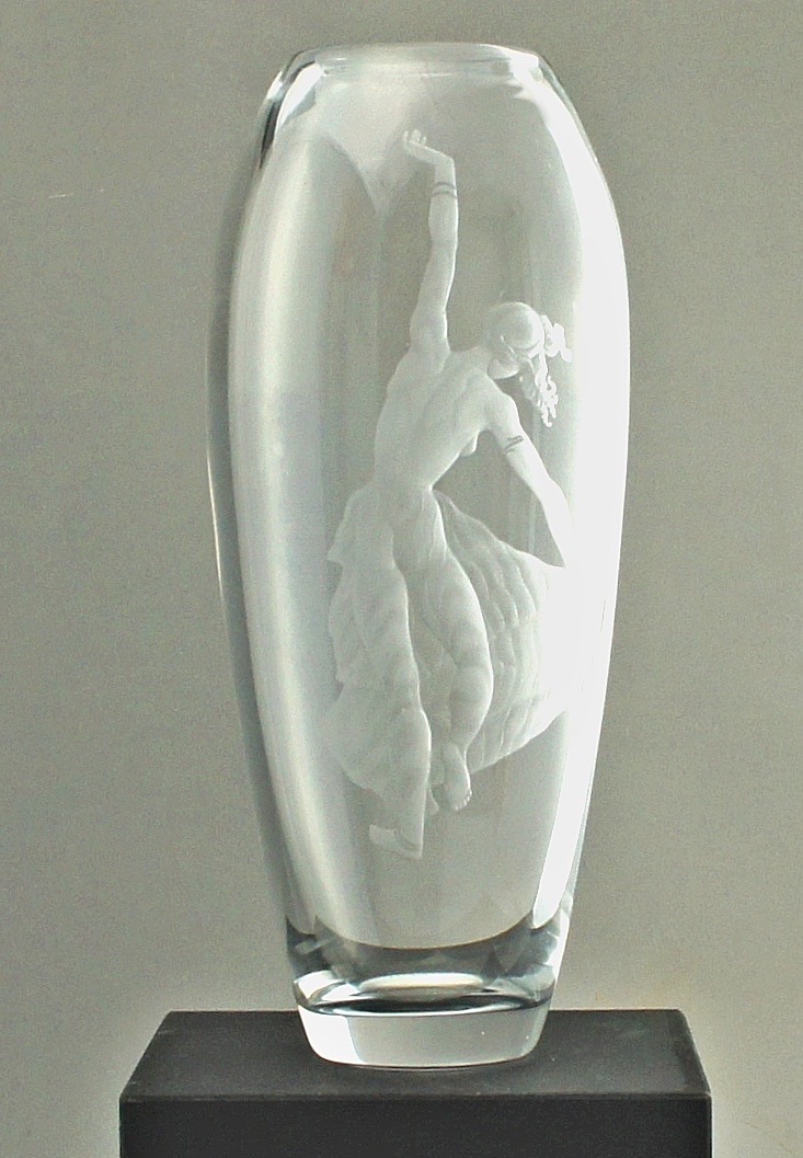 Orrefors-Simon-Gate-Exotic-Dancer-Vase-A